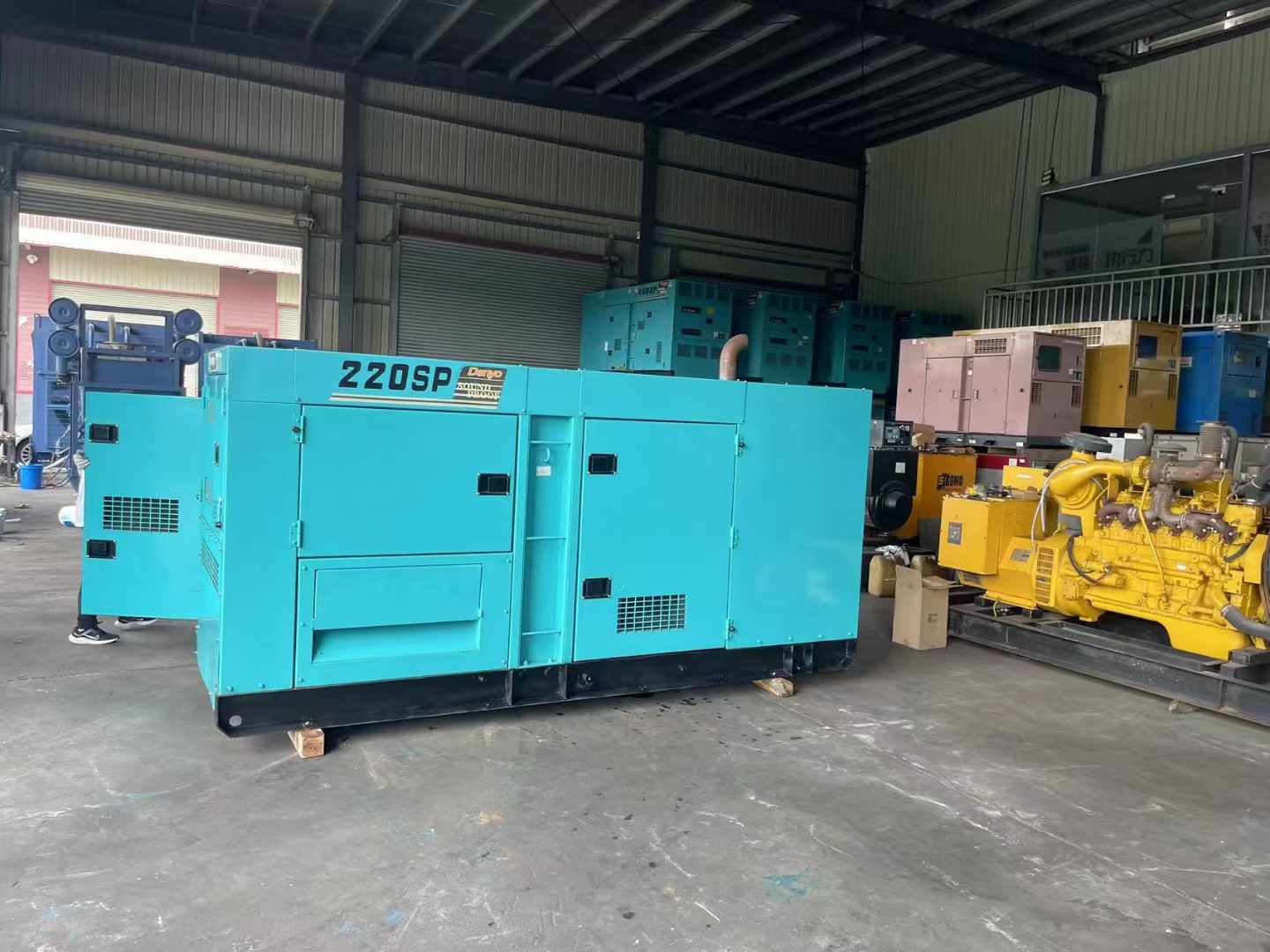 黟县800kW 柴油发电机的输出电流波动范围是多少？