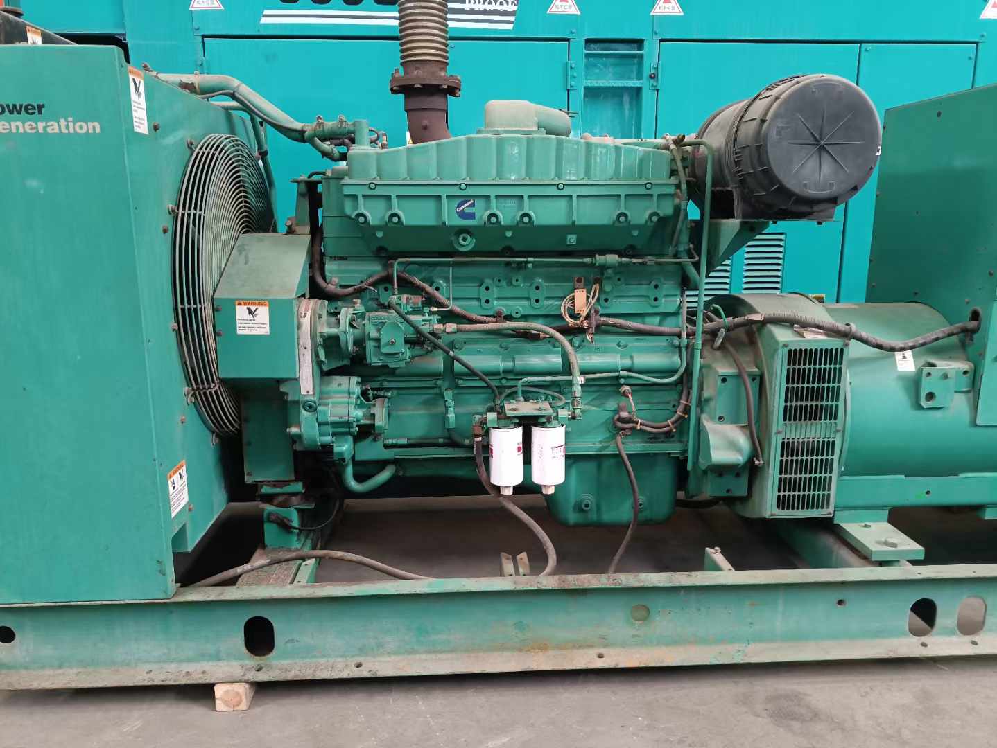 黟县过载会对 600kW 柴油发电机组造成哪些损害？
